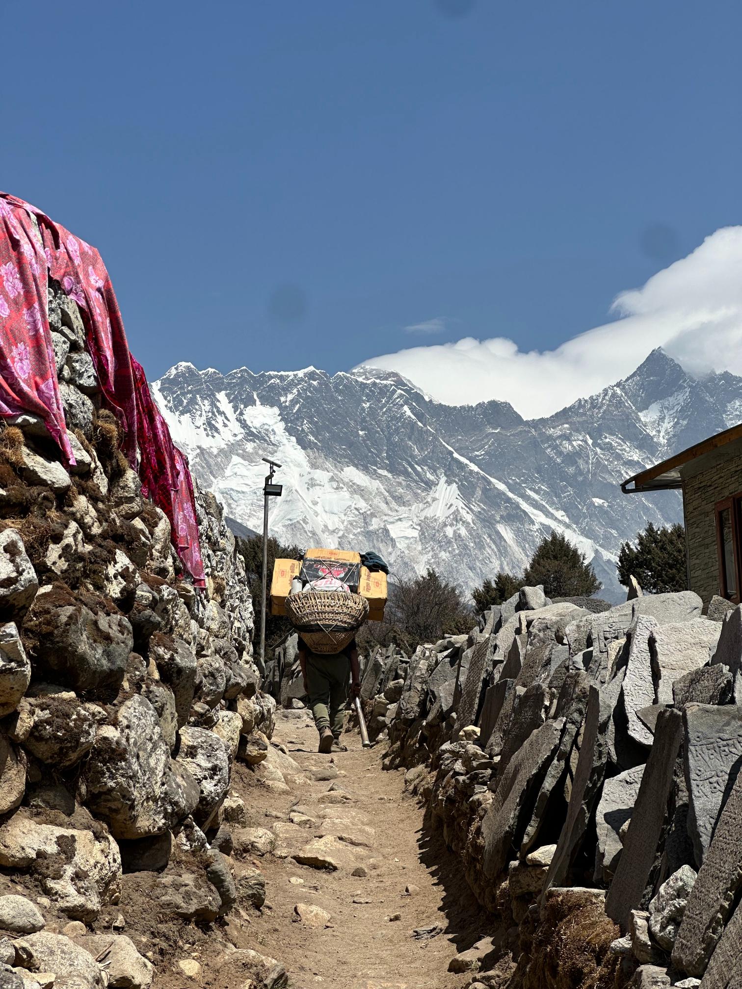 Az út a kávébabtól Európáig – egy csésze Himalája története